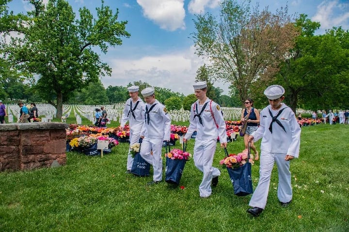 Memorial Day Flowers Foundation